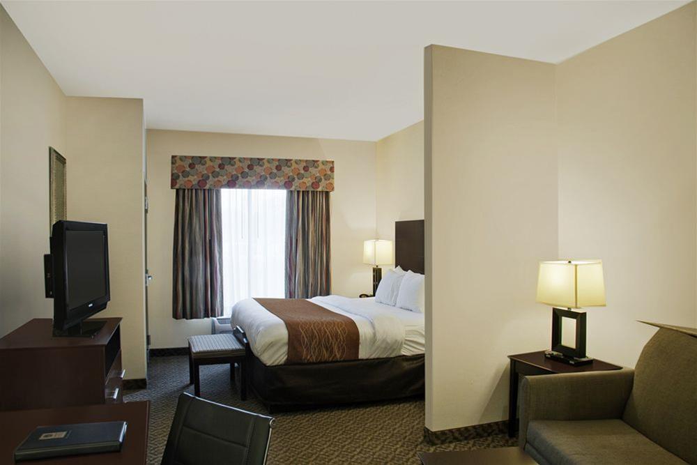Cicero Grand - Syracuse North Hotel Bagian luar foto