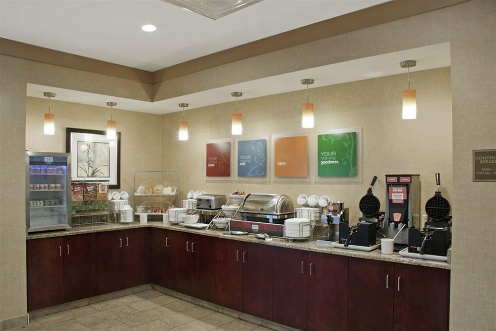 Cicero Grand - Syracuse North Hotel Bagian luar foto