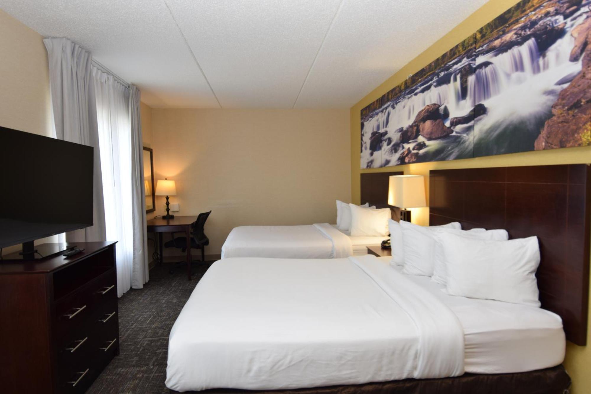 Cicero Grand - Syracuse North Hotel Bagian luar foto